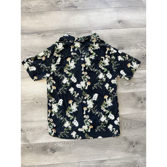 Pacsun Shirt Men's Medium Adult Black Floral Button Up Camp Outdoors Collared‎ - Picture 6 of 6